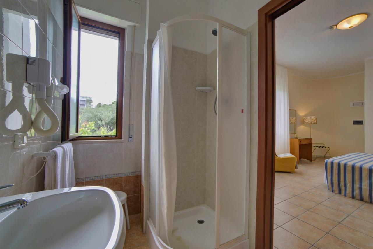 Hotel Sporting Vasto Eksteriør billede